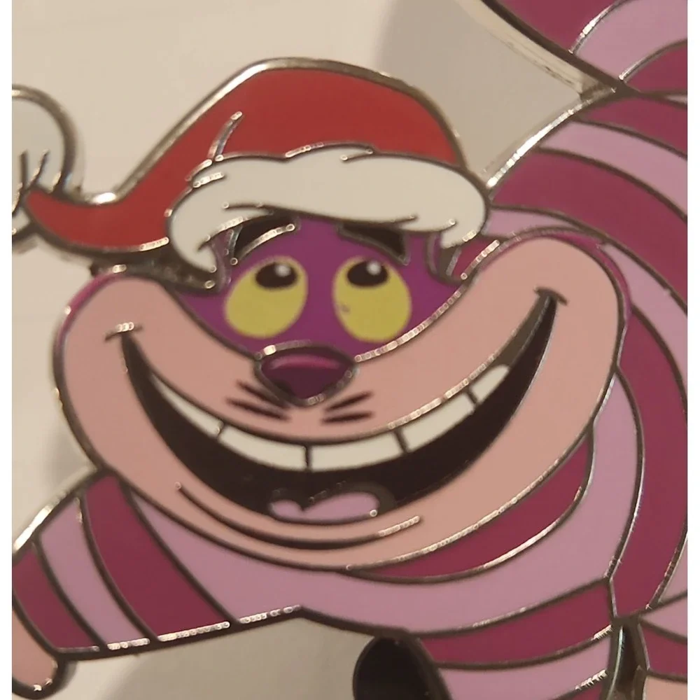 Disney Alice in‎ Wonderland Cheshire Cat Christmas Santa Hat AP Artist Proof Pin